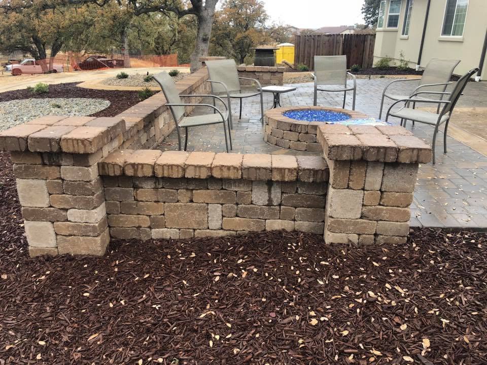 Outdoor entertainment space